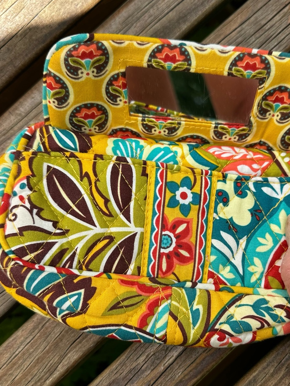 Vera Bradley Cosmetic Makeup Bag w/ Mirror Yellow Floral - Picture 6 of 7